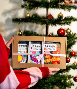🎄 Přemýšlíte nad vánočními dárky? Darujte chuťový zážitek – náš degustační balíček výběrových káv! ☕️✨ 👉 Můžete si ho...