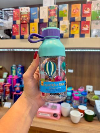 💧 Novinka v Penerini Krpole! 💧 Právě nám dorazily nové lahve na pití pro děti – barevné, hravé a praktické! 🌈 Ideální do...