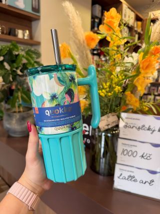 🔥 Nové termosky právě dorazily do Penerini! ☕️ Stylové, praktické a ideální na cesty, do práce i na hory 🏔️ Zastavte se k...