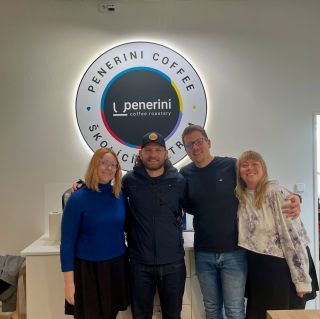 ☕️ Za skvělou kávou vždy stojí lidé. My ji sice pražíme, ladíme a servírujeme, ale ten nejdůležitější krok začíná u...