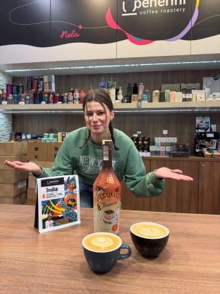 Chmury, trable a starosti? Nechte je klidně za dveřmi 🚪☁️ U nás vás čeká voňavá káva, klid a malý restart mysli ☕️🤍 A...